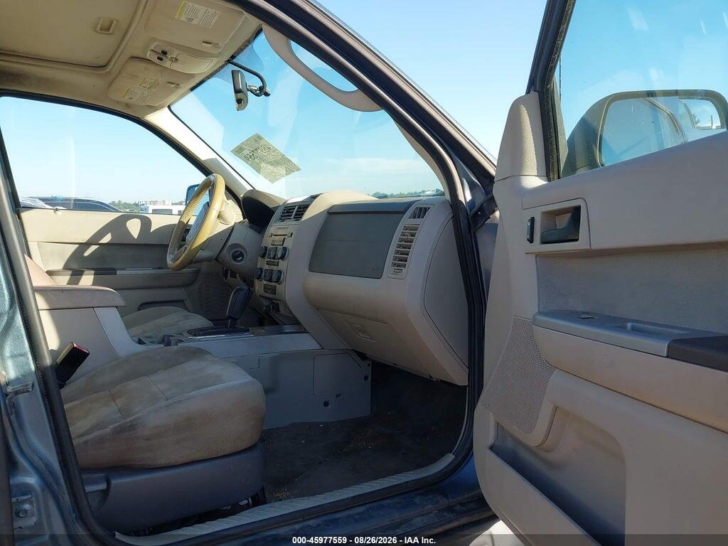 1FMCU9D73AKD36627 2010 FORD ESCAPE photo no. 5
