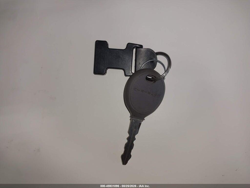 1C3EL56RX5N528501 2005 CHRYSLER SEBRING photo no. 11