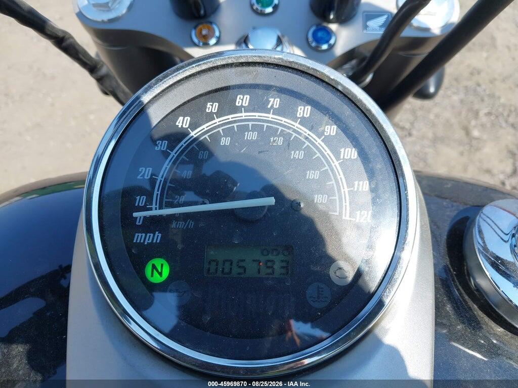 JH2RC5371BK100336 2011 HONDA VT750 photo no. 7