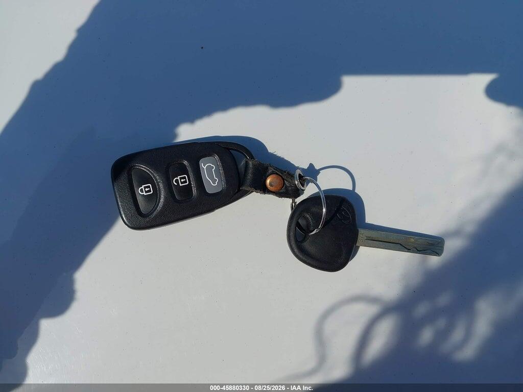 KMHDC8AE6BU098864 2011 HYUNDAI ELANTRA TOURING photo no. 11