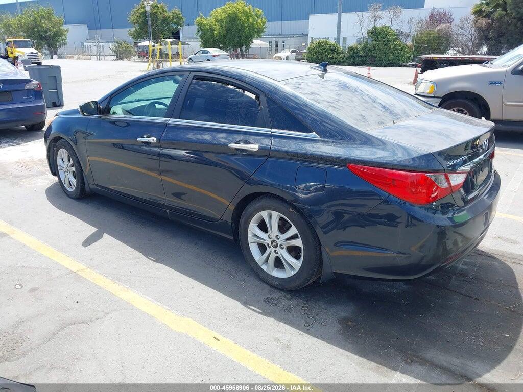 5NPEC4AC9BH268130 2011 HYUNDAI SONATA photo no. 3