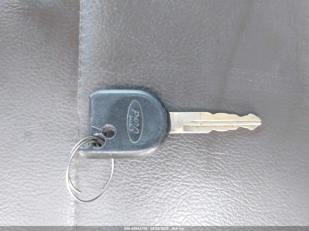 1FTSW2A57AEB31735 2010 FORD SUPER DUTY F-250 SRW photo no. 11
