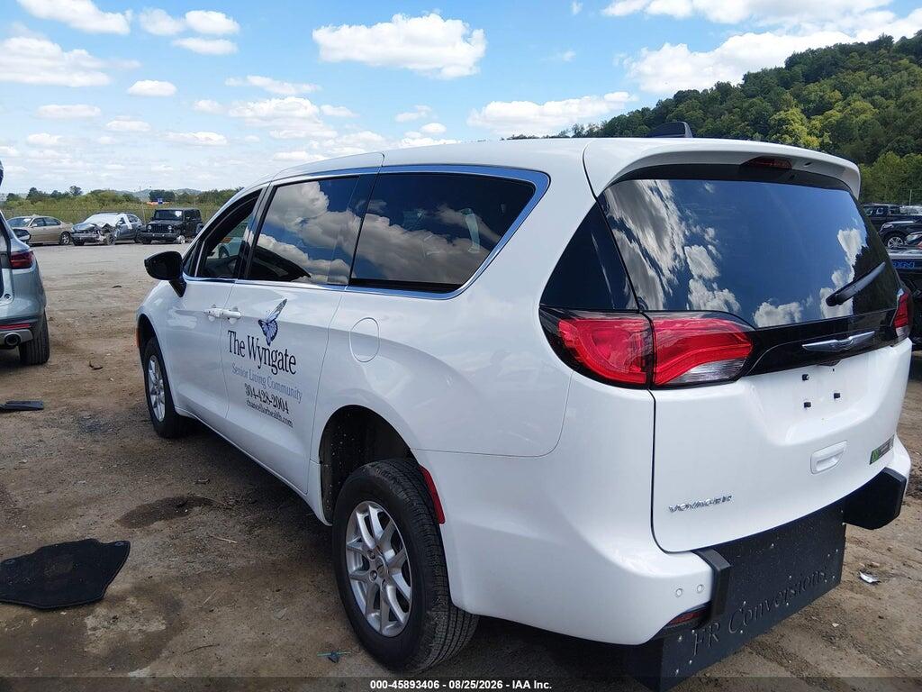 2C4RC1CG9SR533311 2025 CHRYSLER VOYAGER photo no. 3