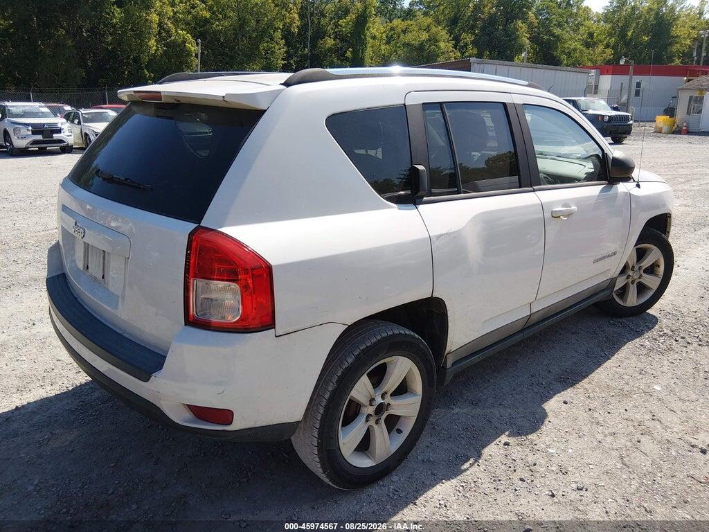 1J4NT1FB6BD137963 2011 JEEP COMPASS photo no. 4