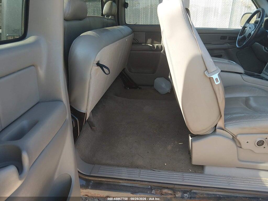 1GTEK19B75E183031 2005 GMC SIERRA 1500 photo no. 8
