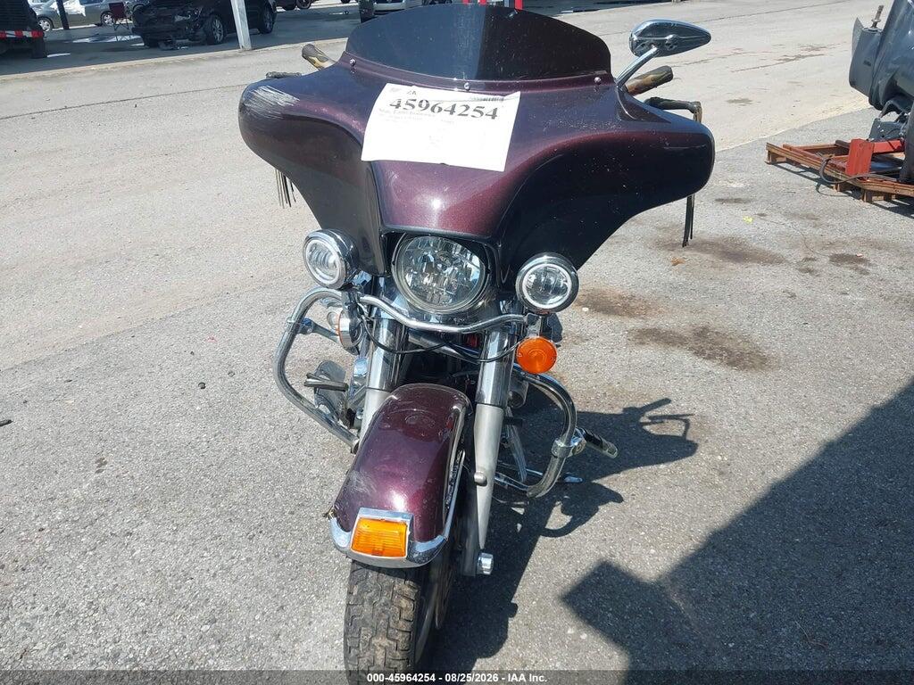 1HD1FBW135Y647367 2005 HARLEY-DAVIDSON FLHRI photo no. 5