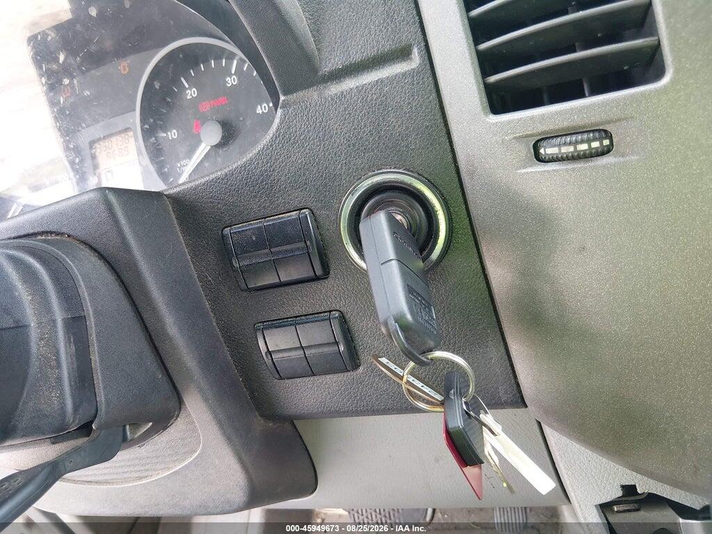 WD3PE8CB8B5565091 2011 MERCEDES-BENZ SPRINTER 2500 photo no. 6