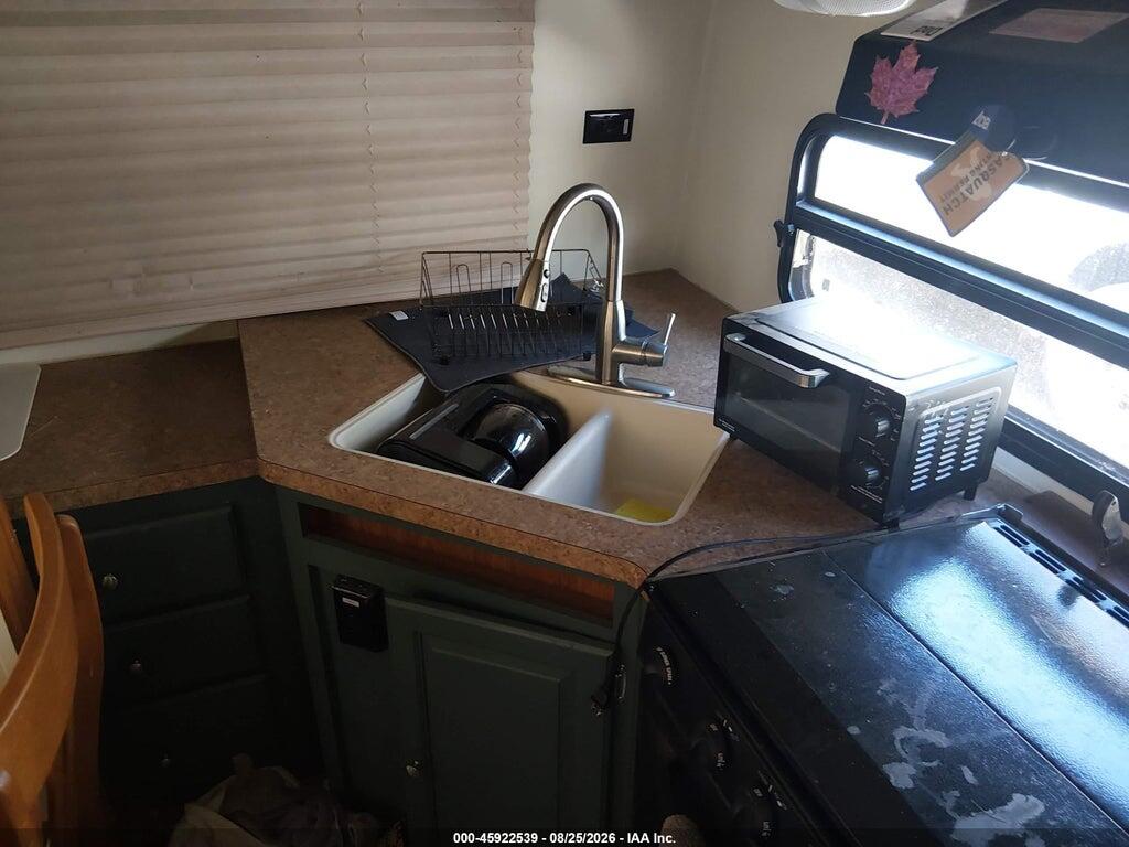 4X4TRLG20C1843491 2012 FOREST RIVER OTHER photo no. 12