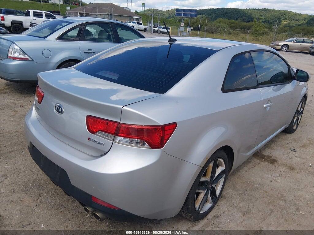 KNAFW6A35A5295683 2010 KIA FORTE KOUP photo no. 4