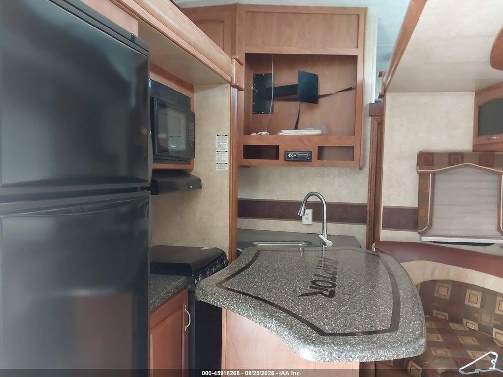 4YDF38121AR800090 2010 KEYSTONE RV OTHER photo no. 12
