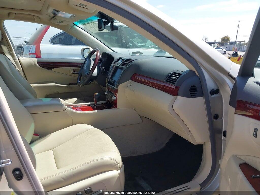 JTHGL5EFXA5040220 2010 LEXUS LS 460 photo no. 5
