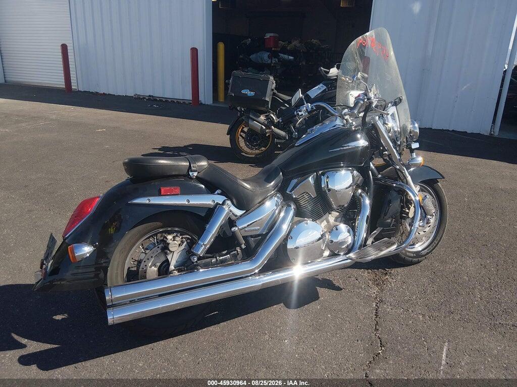 1HFSC52195A200711 2005 HONDA VT1300 photo no. 4