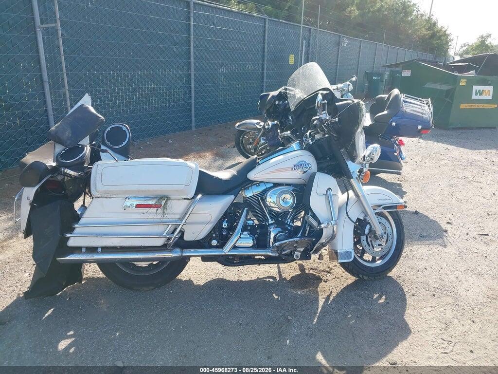 1HD1FC4157Y693374 2007 HARLEY-DAVIDSON FLHTCUI photo no. 11