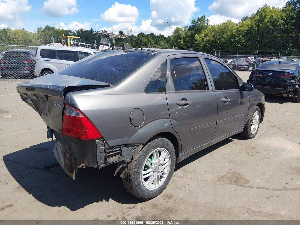 1FAFP34N76W212192 2006 FORD FOCUS photo no. 4