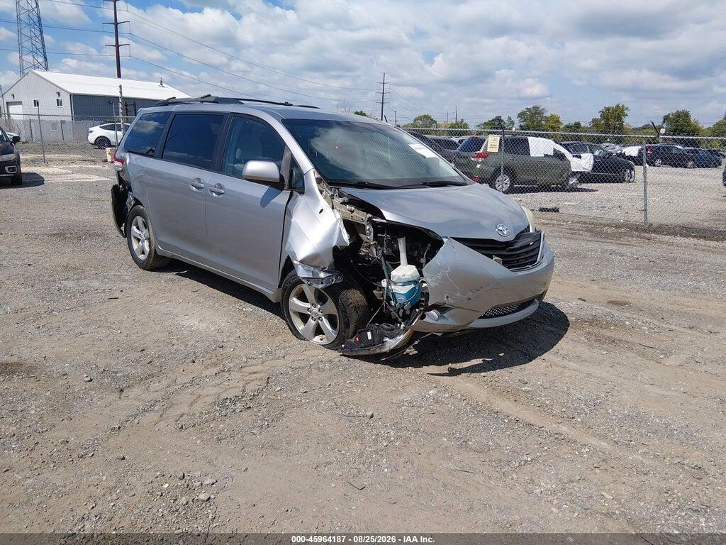 2011 TOYOTA SIENNA 5TDKK3DC8BS008713