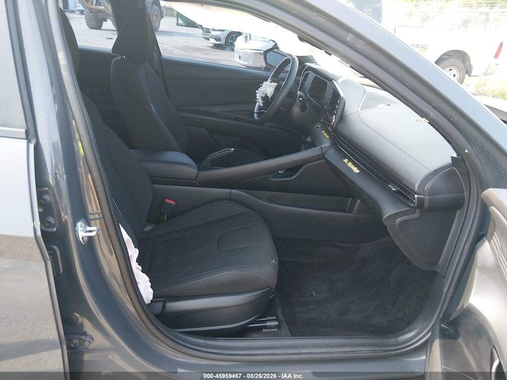 KMHLM4DGXSU934870 2025 HYUNDAI ELANTRA photo no. 5