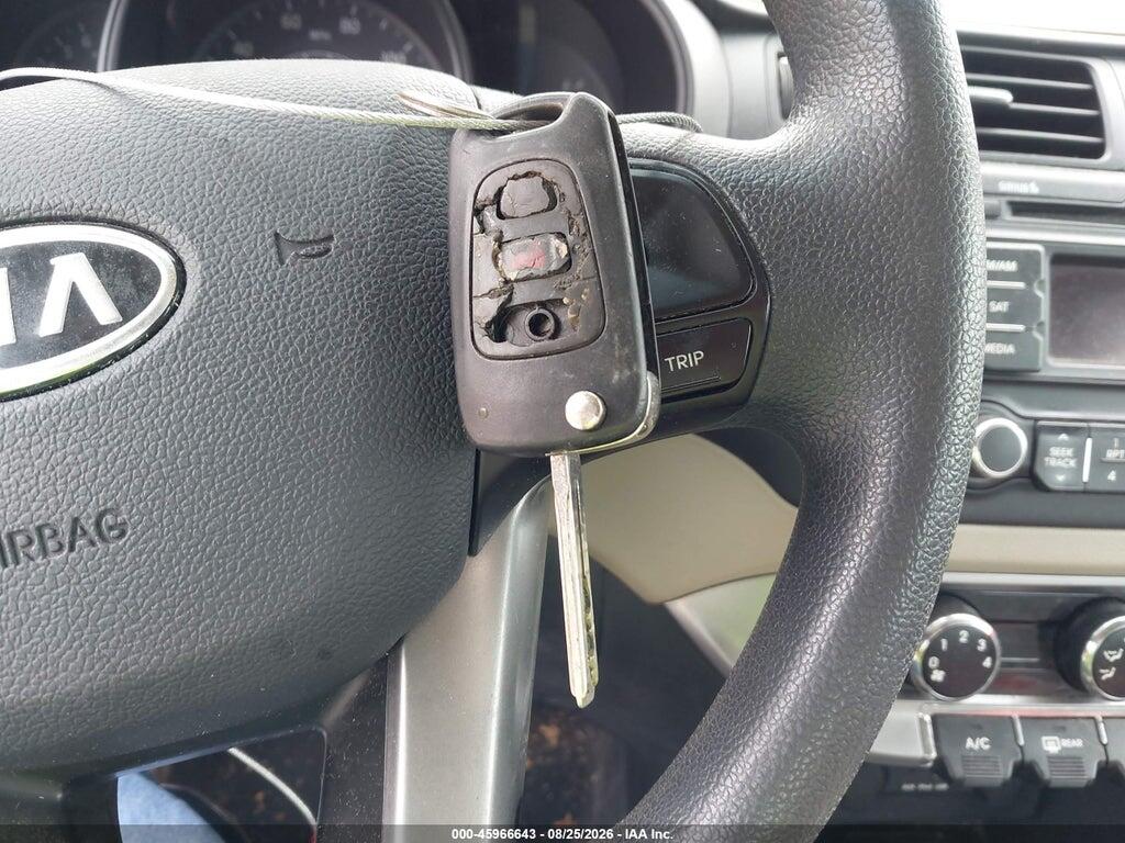 KNADM4A38C6047202 2012 KIA RIO photo no. 11