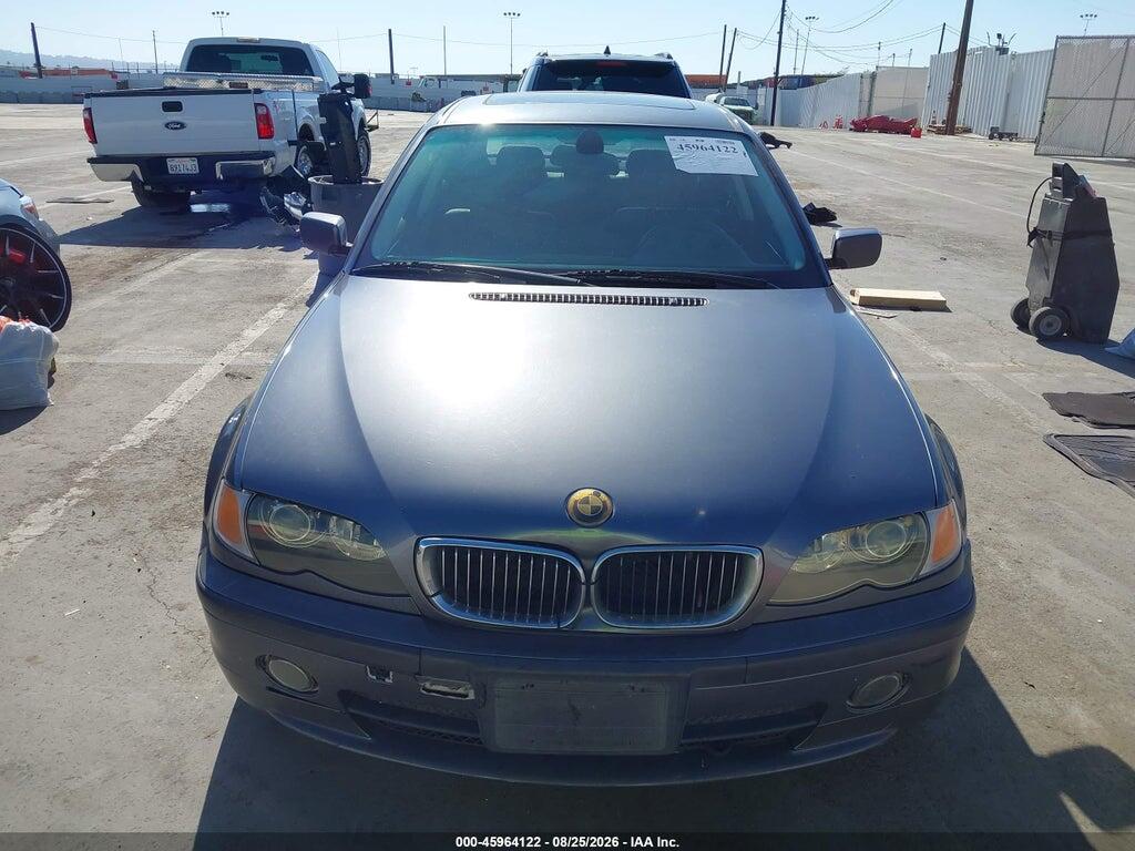 WBAEV53413KM27390 2003 BMW 330I photo no. 12