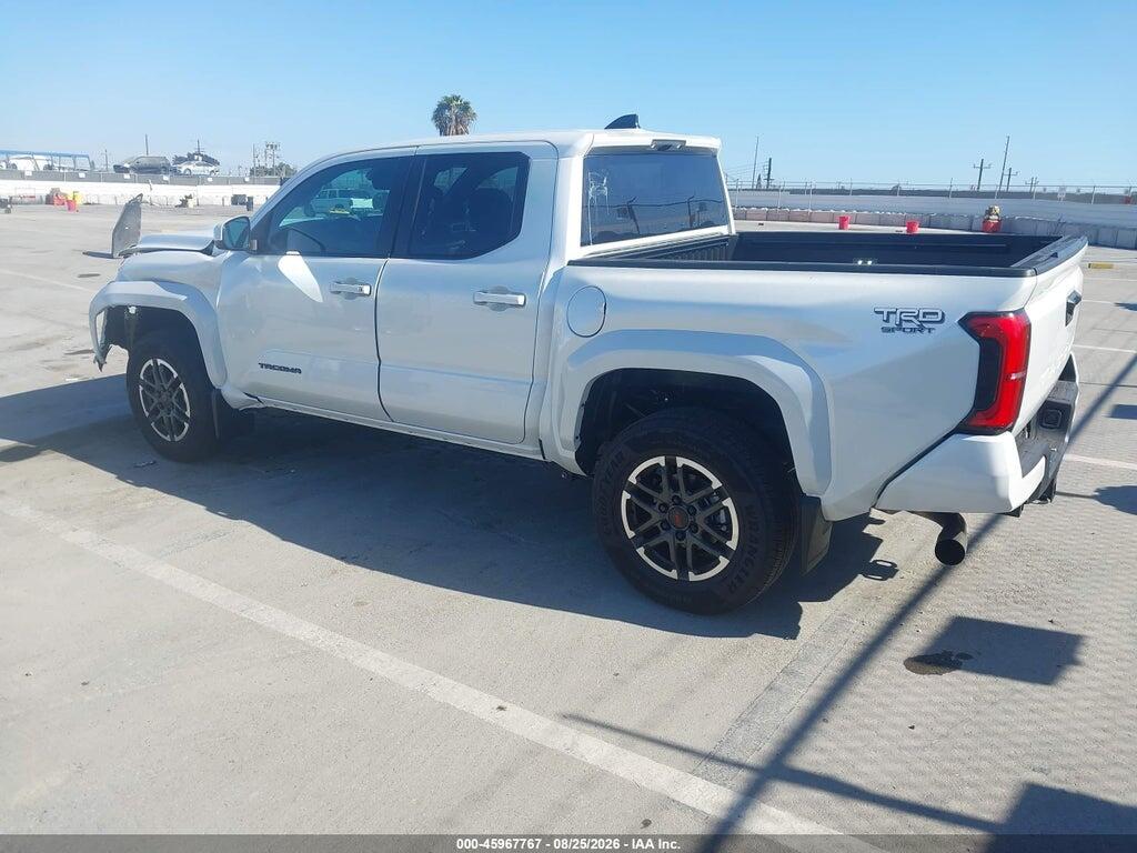 3TYKB5FN2TT036586 2026 TOYOTA TACOMA photo no. 3