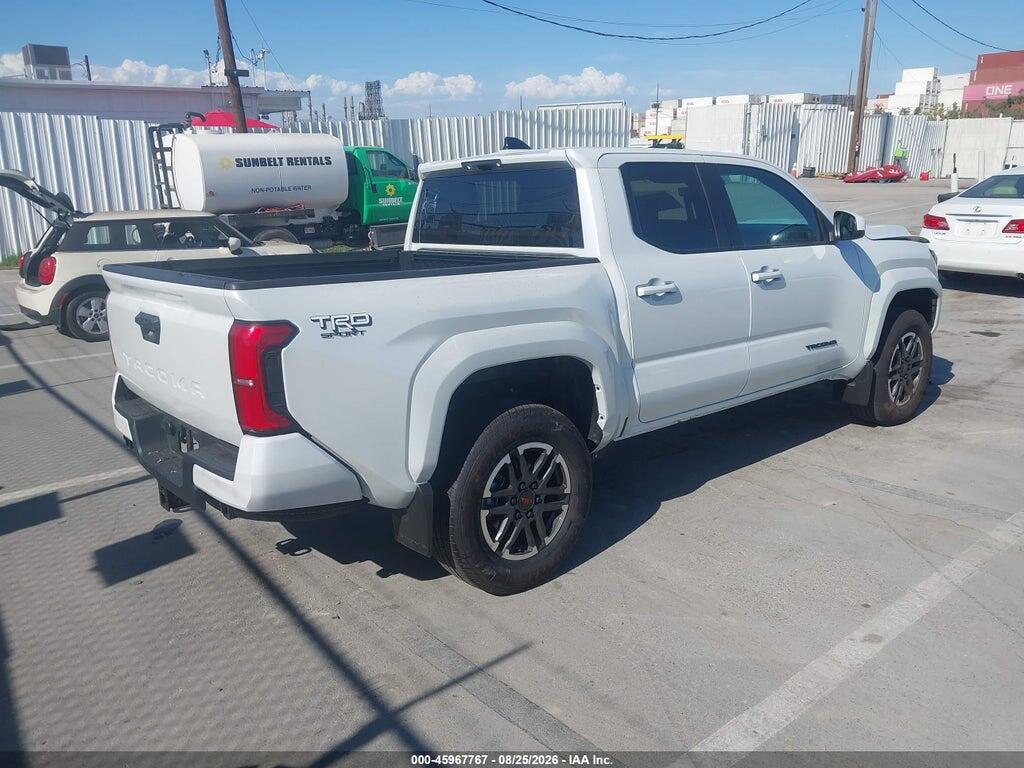 3TYKB5FN2TT036586 2026 TOYOTA TACOMA photo no. 4