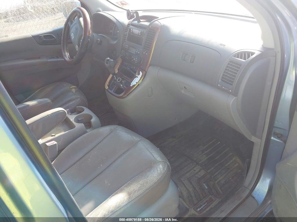 KNDMB233366035702 2006 KIA SEDONA photo no. 5