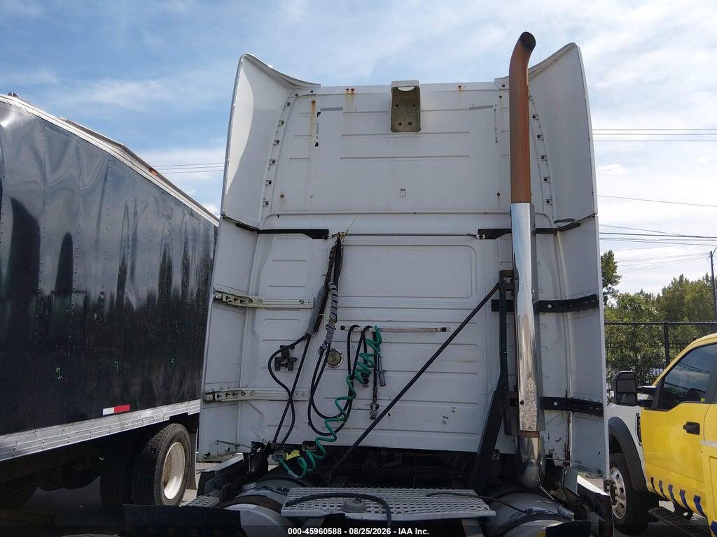 4V4NC9TH69N266906 2009 VOLVO VN photo no. 6
