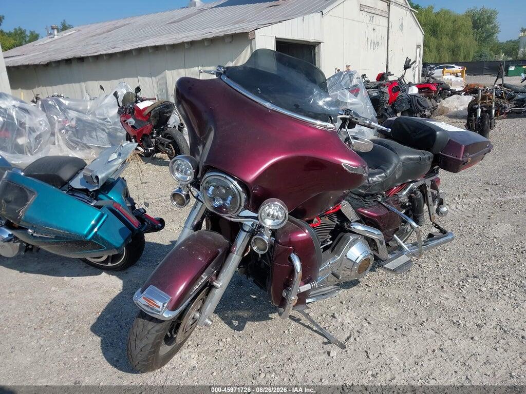 1HD1FCW443Y624385 2003 HARLEY-DAVIDSON FLHTCUI photo no. 2