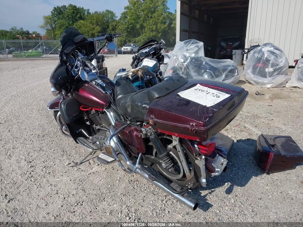 1HD1FCW443Y624385 2003 HARLEY-DAVIDSON FLHTCUI photo no. 3