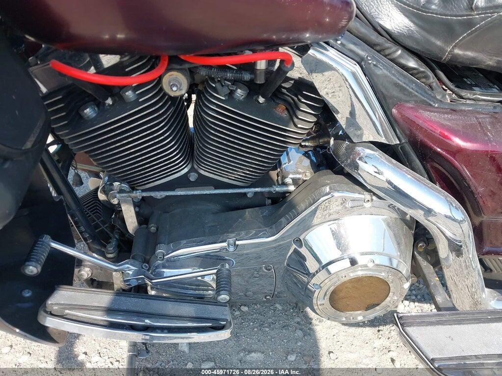 1HD1FCW443Y624385 2003 HARLEY-DAVIDSON FLHTCUI photo no. 9