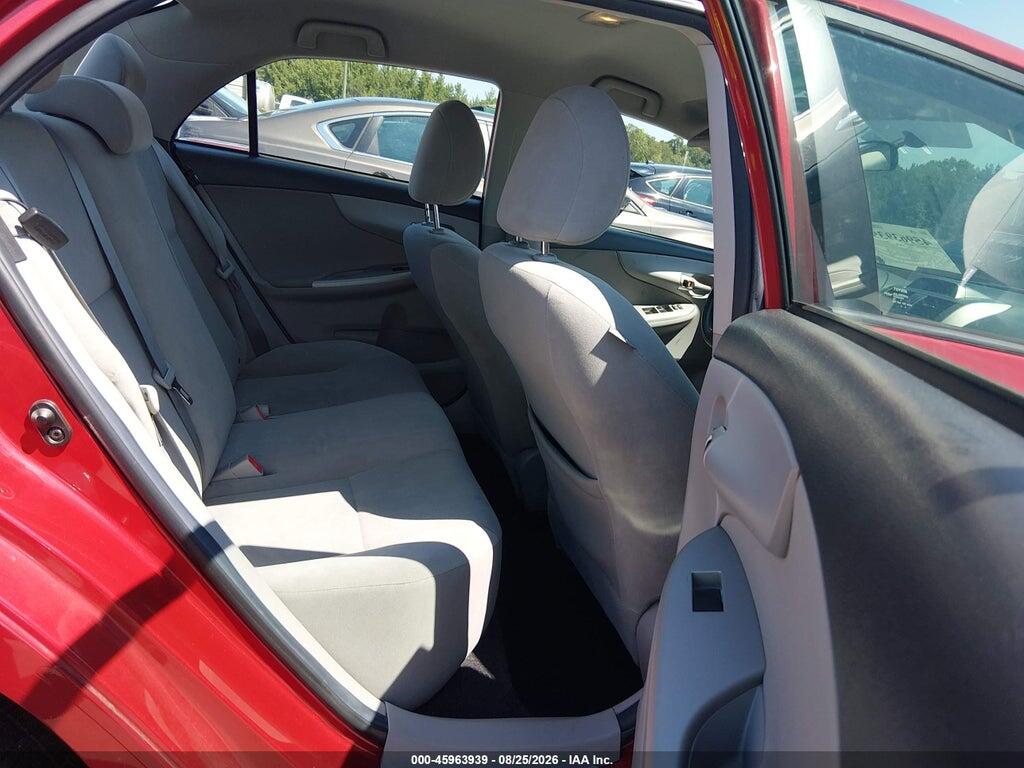 2T1BU4EE0CC768807 2012 TOYOTA COROLLA photo no. 8