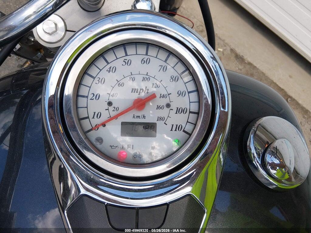 JS1VS55A562109558 2006 SUZUKI C50 photo no. 7