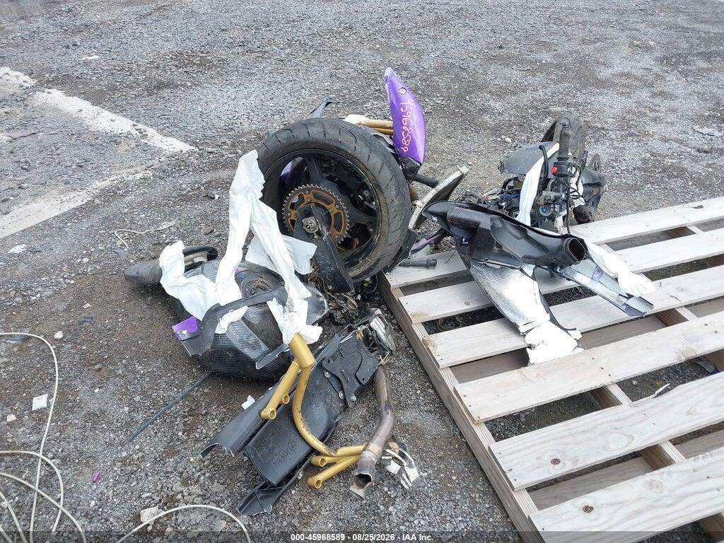 JS1GR7KA362102760 2006 SUZUKI GSX-R750 photo no. 4