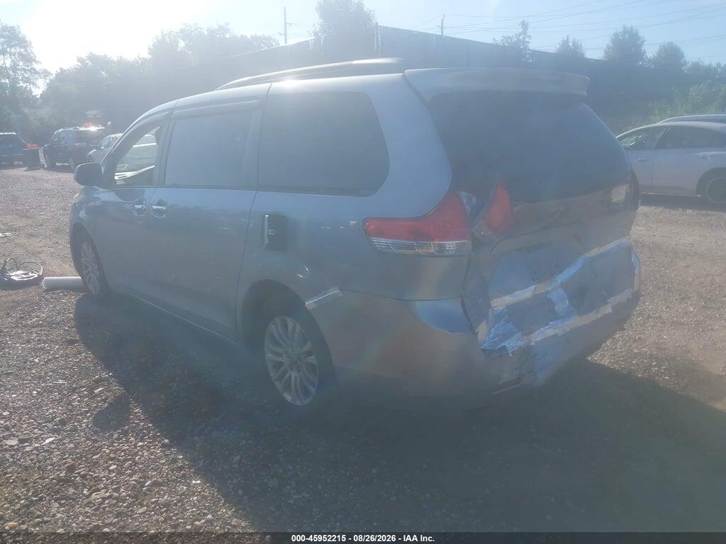 5TDYK3DC7CS182817 2012 TOYOTA SIENNA photo no. 3