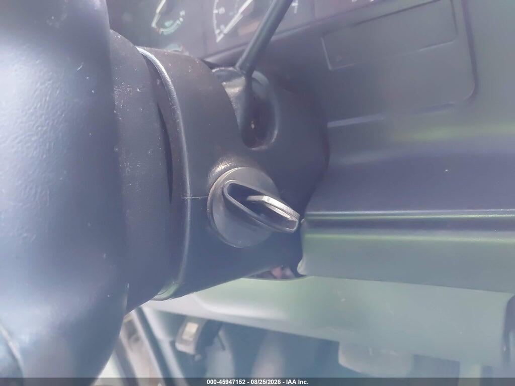 1FTEE14Y9THB10788 1996 FORD ECONOLINE photo no. 11
