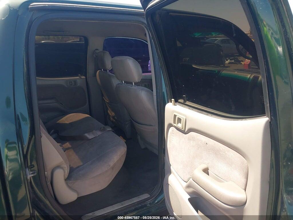 5TEGM92NX2Z095637 2002 TOYOTA TACOMA photo no. 8