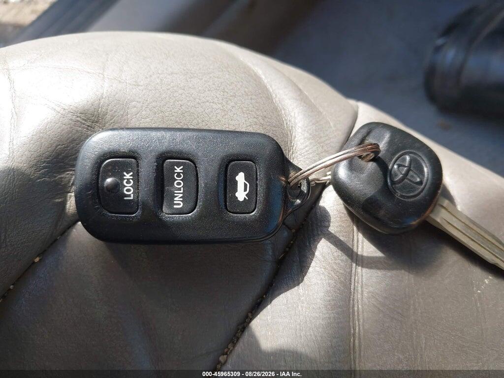 4T1BF28B32U199139 2002 TOYOTA AVALON photo no. 11