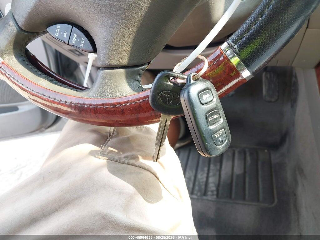 4T1BF30K92U523177 2002 TOYOTA CAMRY photo no. 11