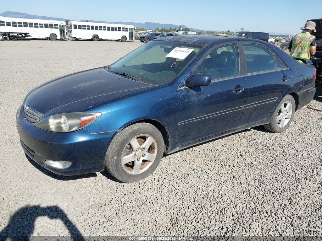 JTDBF30K120021596 2002 TOYOTA CAMRY photo no. 2