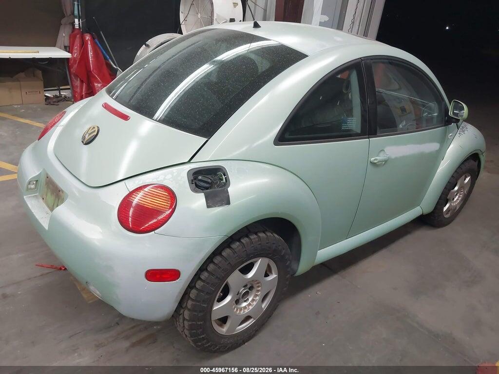 3VWCC21C9YM473345 2000 VOLKSWAGEN NEW BEETLE photo no. 4
