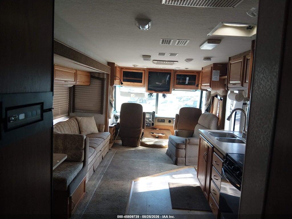 5B4MP67G623350792 2002 WORKHORSE CUSTOM CHASSIS MOTORHOME CHASSIS photo no. 8