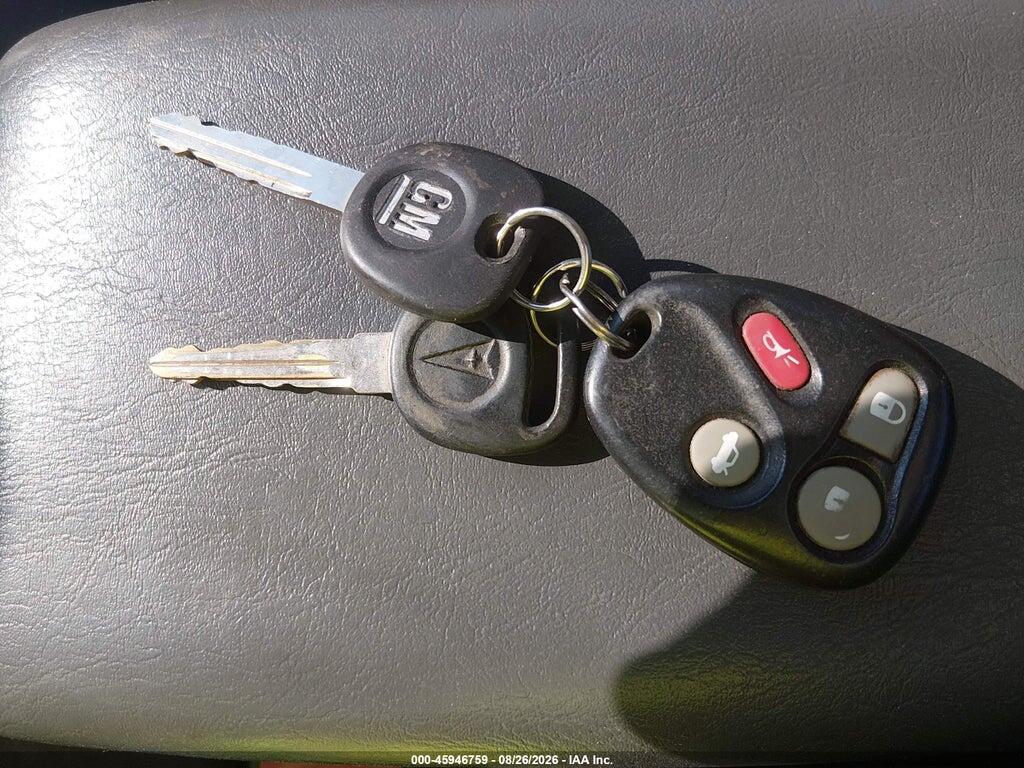 1G2NF52E84M596827 2004 PONTIAC GRAND AM photo no. 11