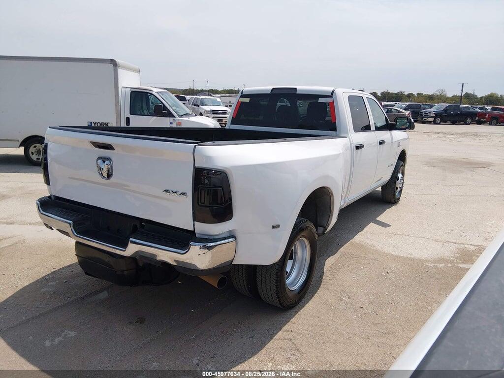 3C7WRTCL7NG142262 2022 RAM 3500 CHASSIS photo no. 4