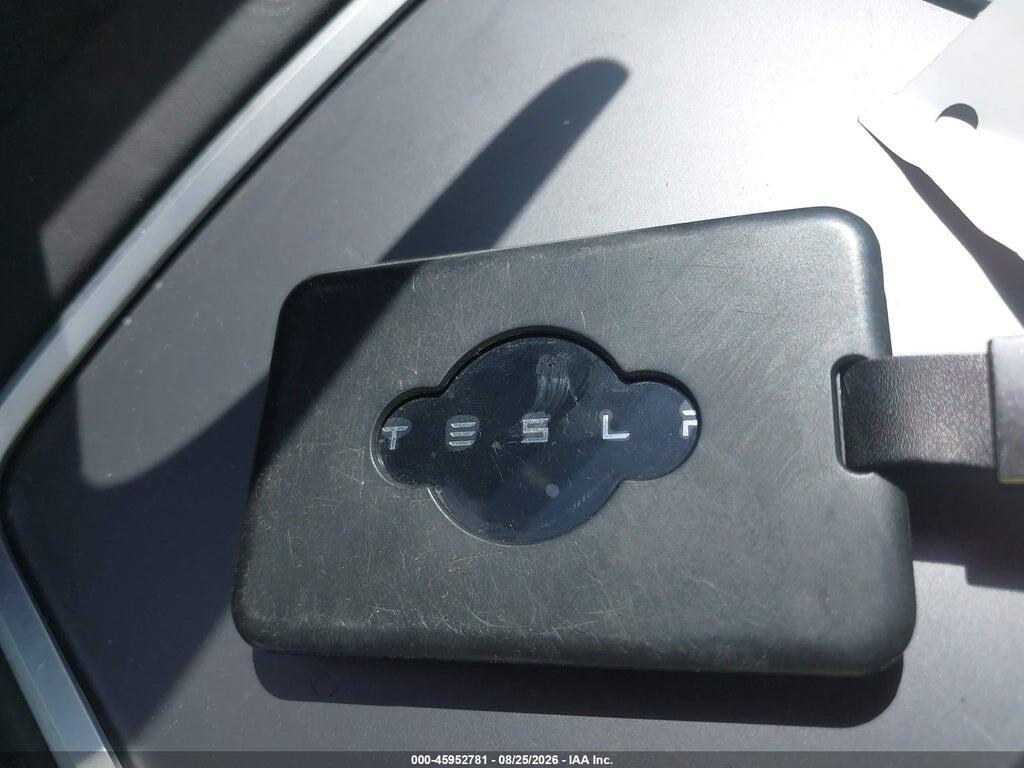 7SAYGDEE0NF388191 2022 TESLA MODEL Y photo no. 11