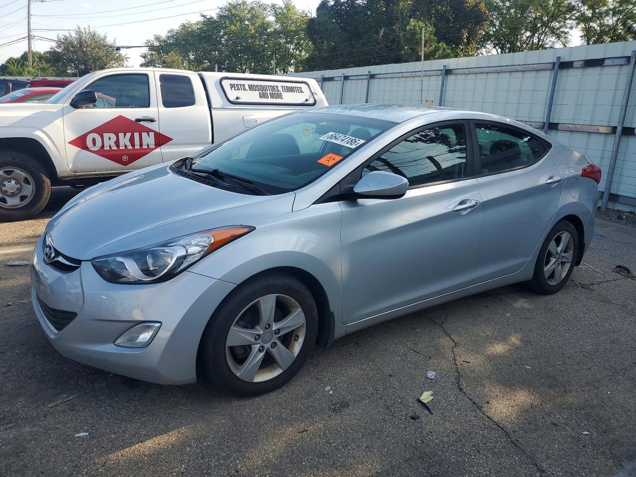 2013 HYUNDAI ELANTRA 5NPDH4AE4DH412779
