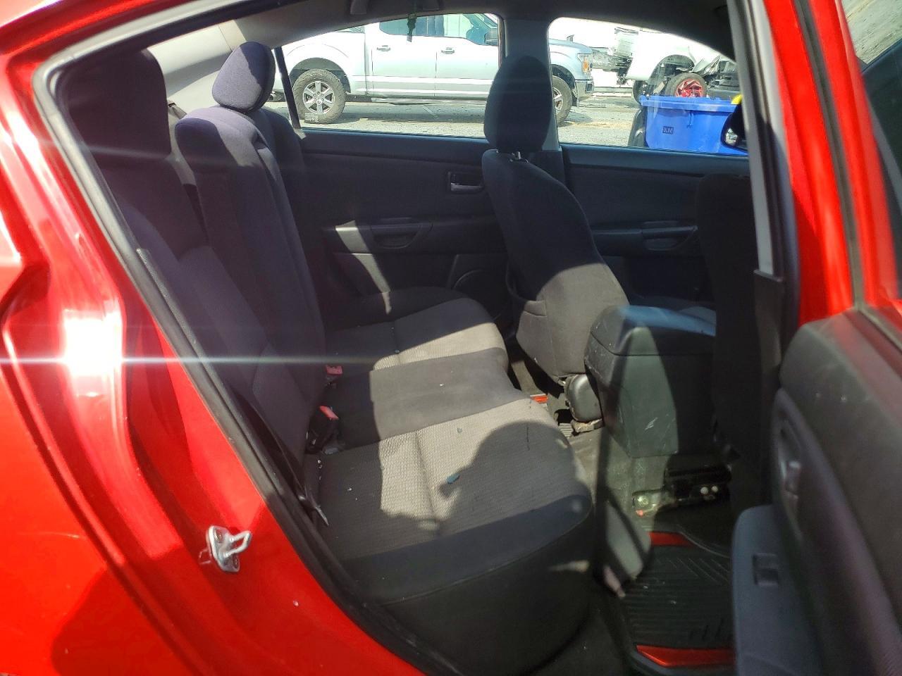 JM1BK12F471645684 2007 MAZDA 3 photo no. 10