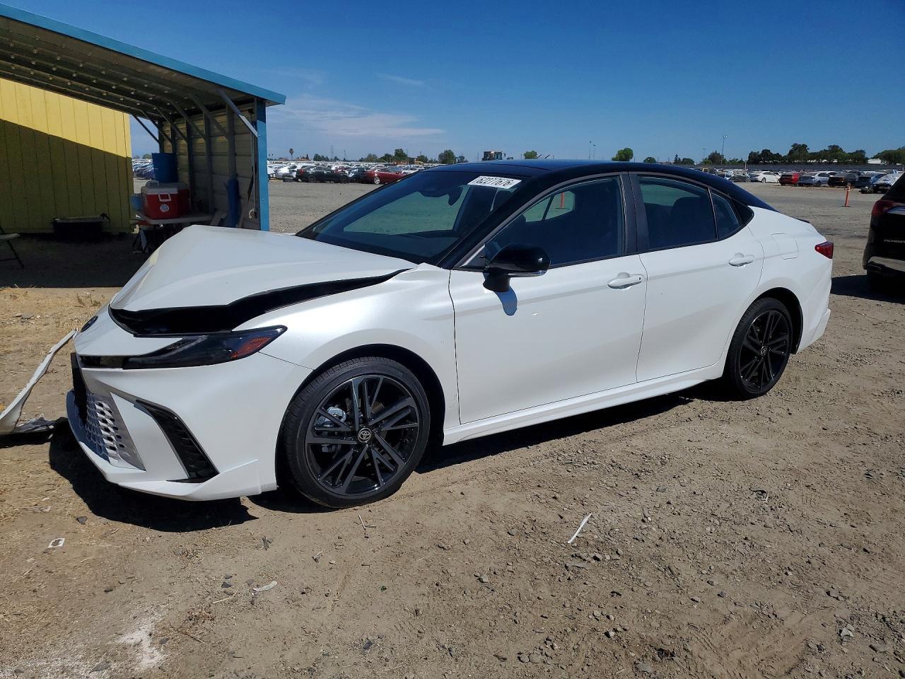 2026 TOYOTA CAMRY 4T1DAACK1TU264032