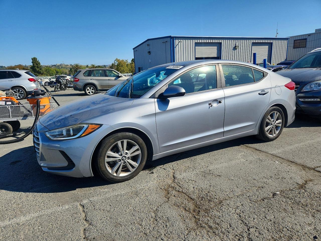 2017 HYUNDAI ELANTRA 5NPD84LF7HH048532