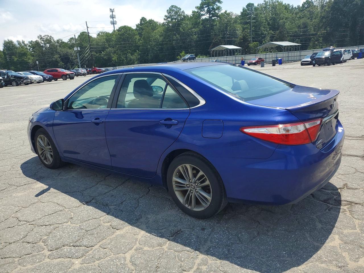 4T1BF1FK8FU903046 2015 TOYOTA CAMRY photo no. 2