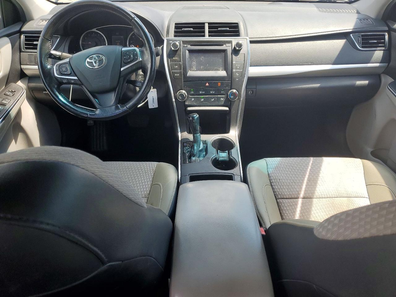 4T1BF1FK8FU903046 2015 TOYOTA CAMRY photo no. 8