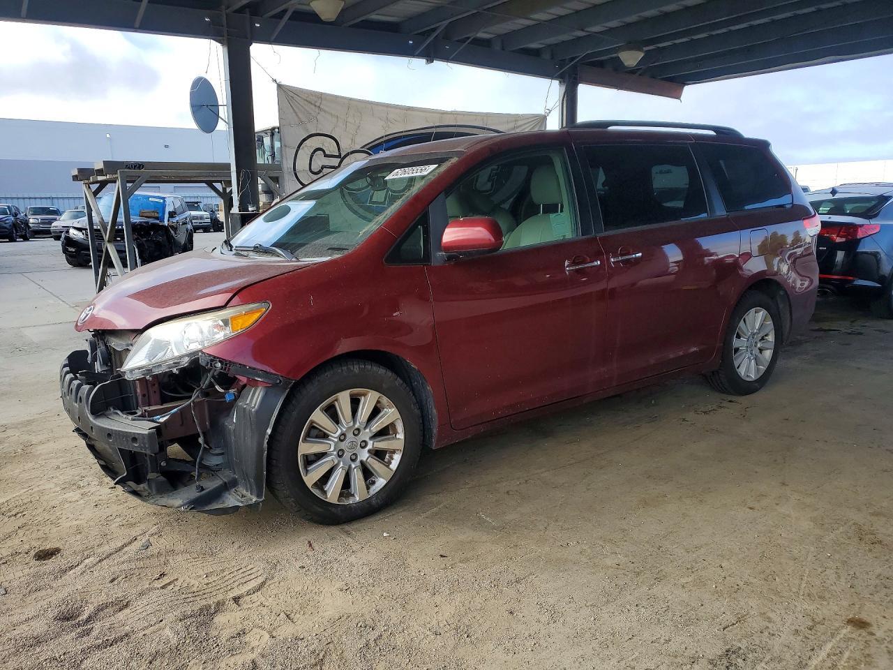 2012 TOYOTA SIENNA 5TDDK3DC3CS048823